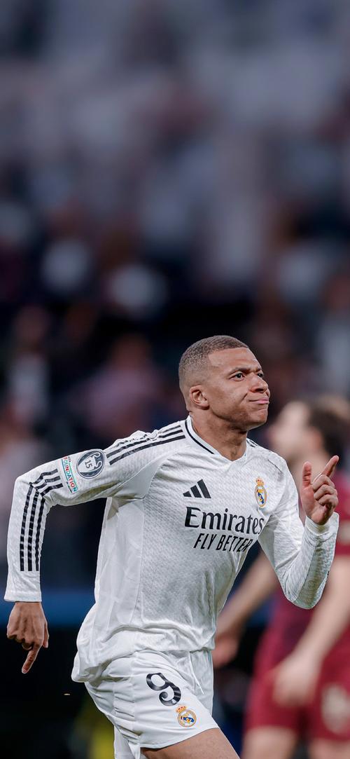 C罗英超103球领跑葡萄牙球员榜，B费66球居次