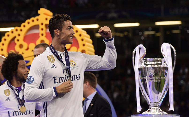 意大利杯半场：巴希奇远射造险，拉齐奥暂0-0AC米兰