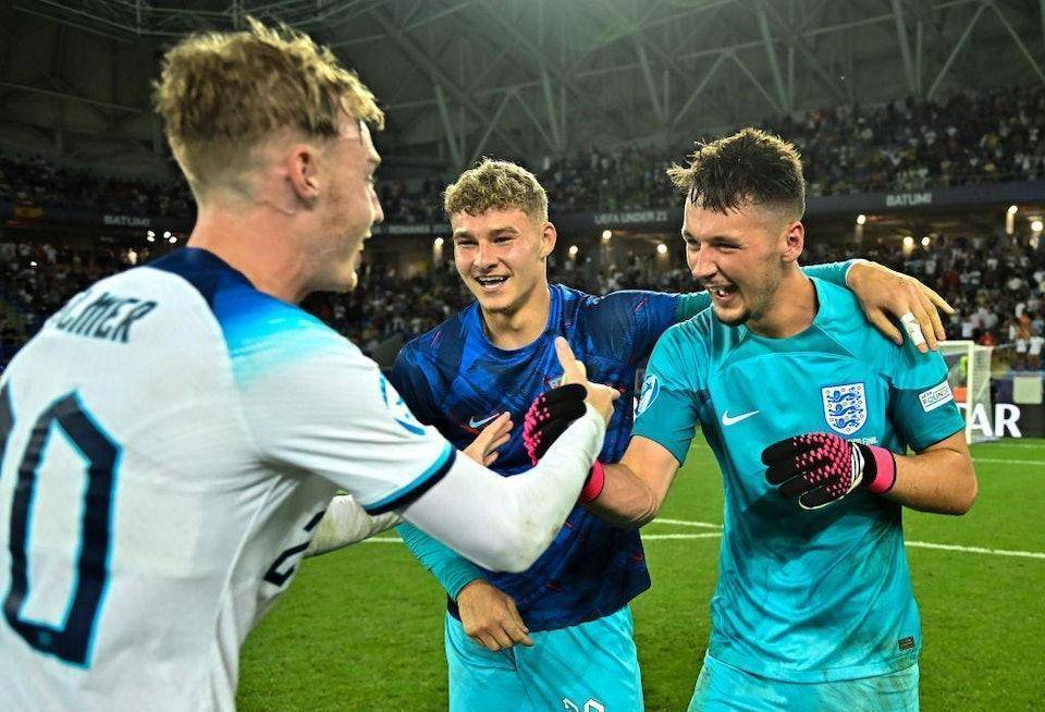 利物浦萨拉赫末段进球险胜热刺