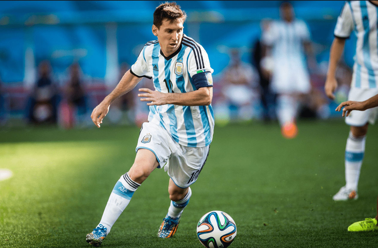 阿隆索命悬一线！皇马主席不满现代足球理念，欧冠生死战或成转折点