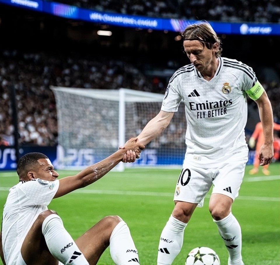 2025中超成功过人榜：罗德里格排第一，已三次成为中超过人王