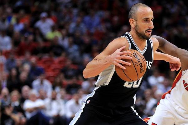 实现中超三连冠、队史第4冠，海港官方社媒发文庆祝