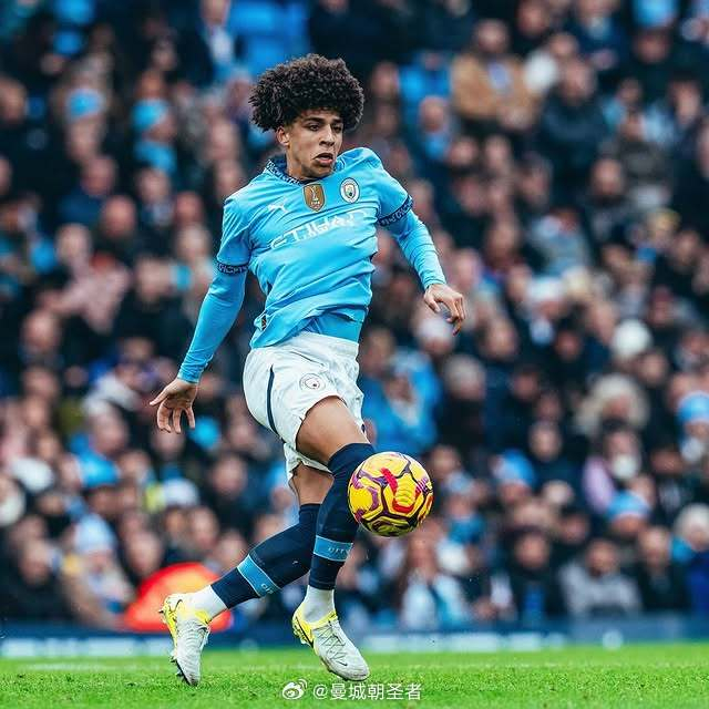 官方：足协杯决赛将于11月6日10：58开票，最低票价180元