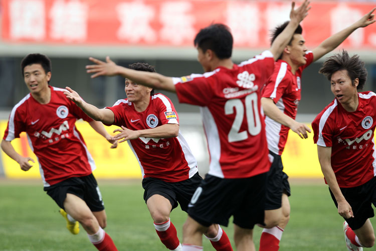 韩K联半场：朴相赫破门+抽射造险，江原FC1-0金泉尚武