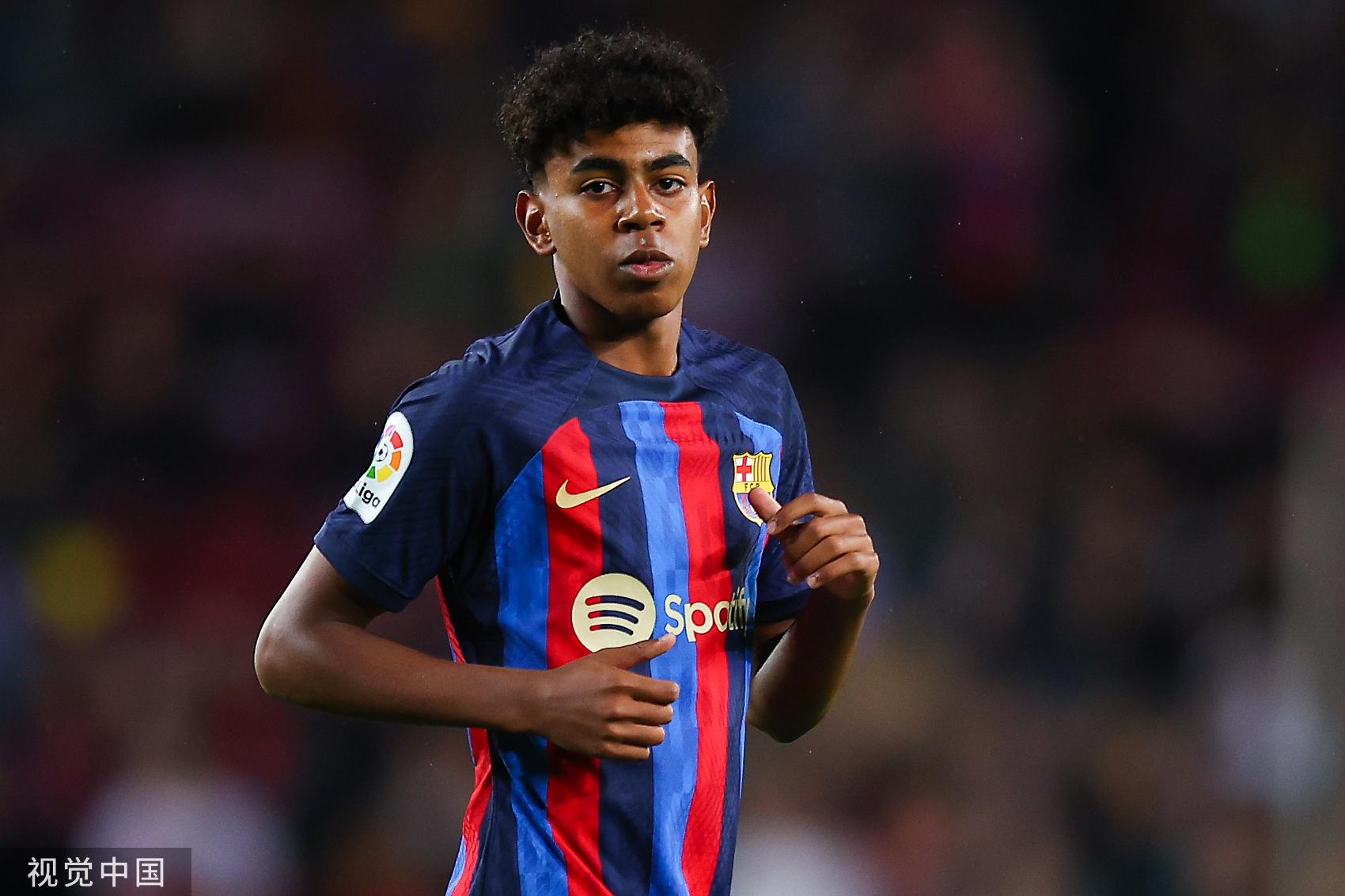 愿无大碍，蒯纪闻谢场时被拍到手臂缠着绷带